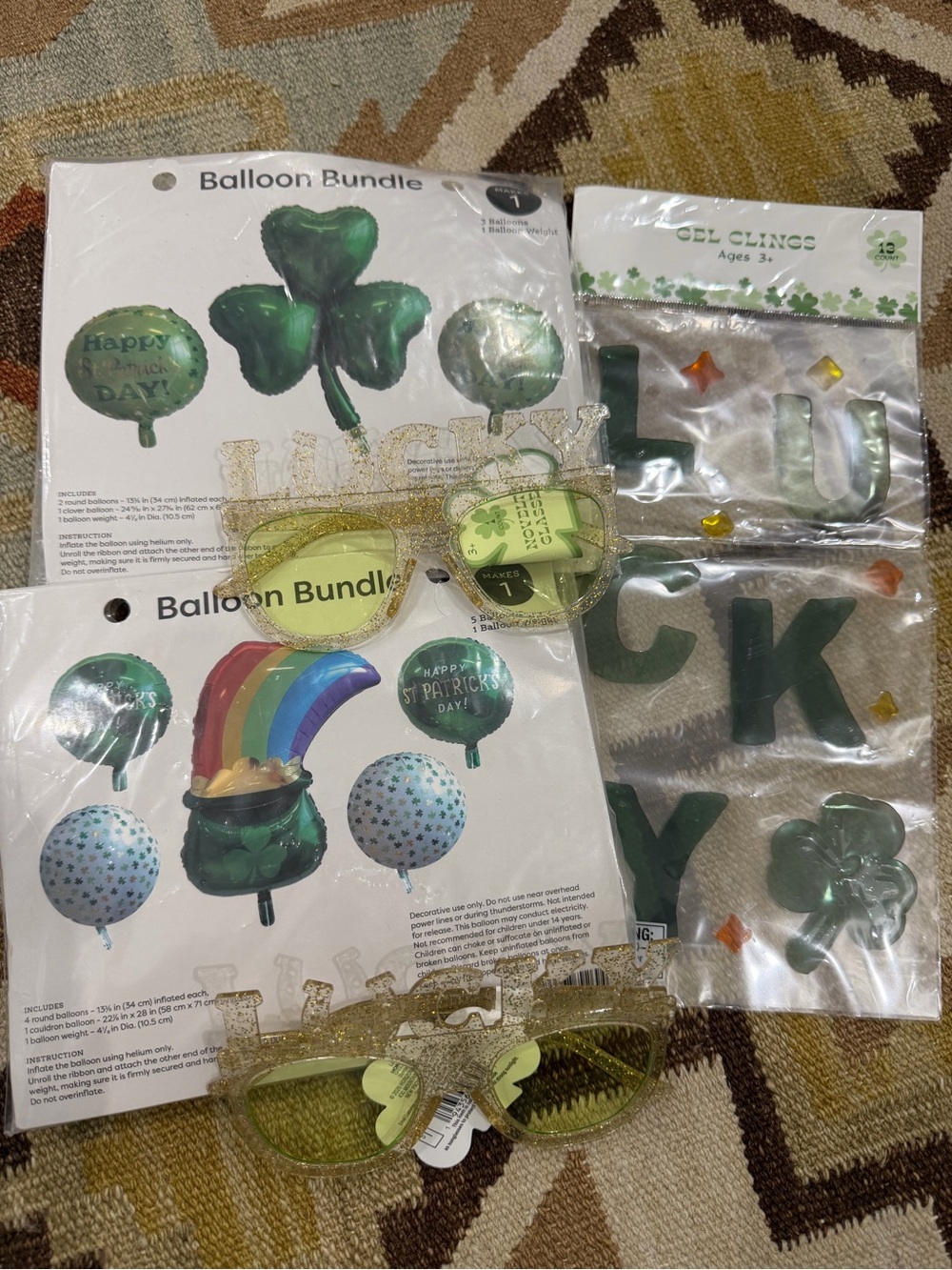 Target St. Patrick's Day Party ballon and glasses Bundle - Green and Gold